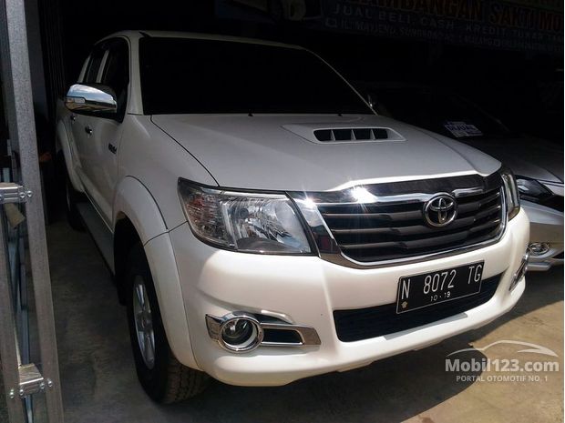  Toyota  Hilux Mobil  bekas dijual di Jawa timur Indonesia 