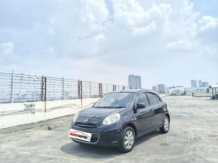 2012 Nissan March XS Hatchback