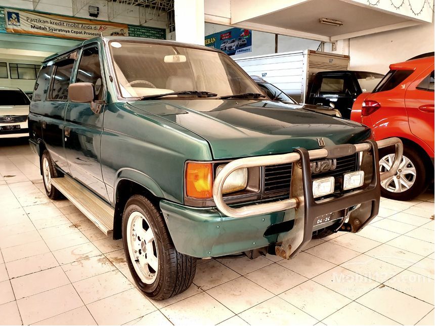 Jual Mobil Isuzu  Panther  1995 2 3 Manual 2 2 di Jawa Timur 