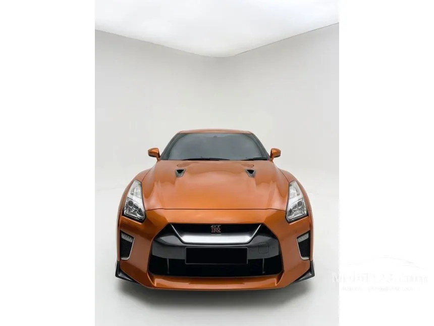 2021 Nissan GT-R Recaro Edition Coupe