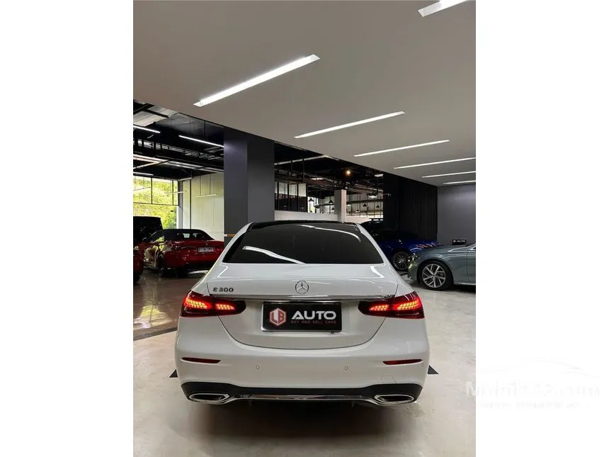 2022 Mercedes-Benz E300 AMG Line Sedan