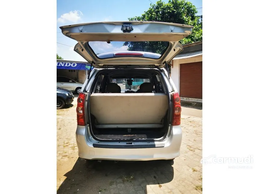 2010 Daihatsu Xenia Xi DELUXE MPV