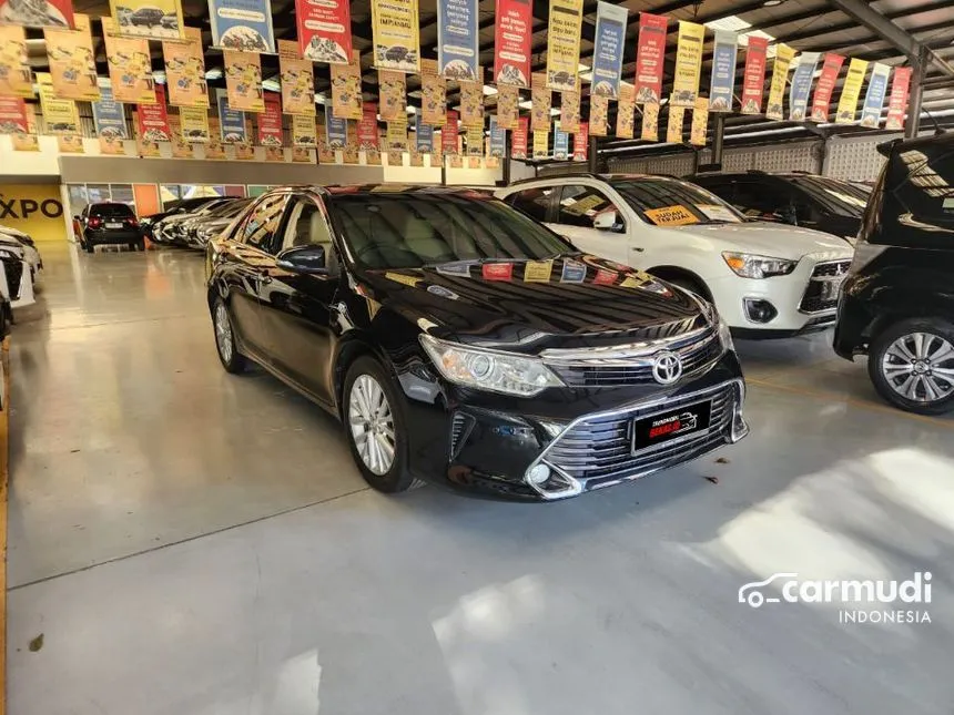 2017 Toyota Camry V Sedan