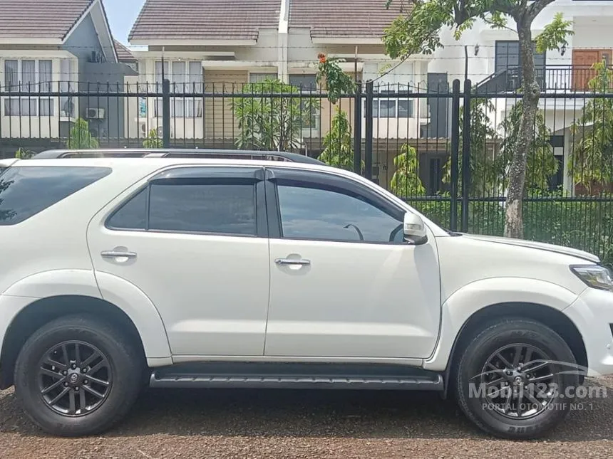 2015 Toyota Fortuner G Lux SUV