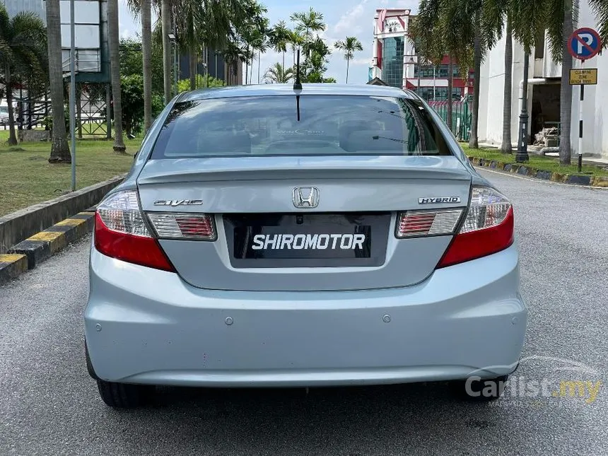 2013 Honda Civic i-VTEC Hybrid Sedan