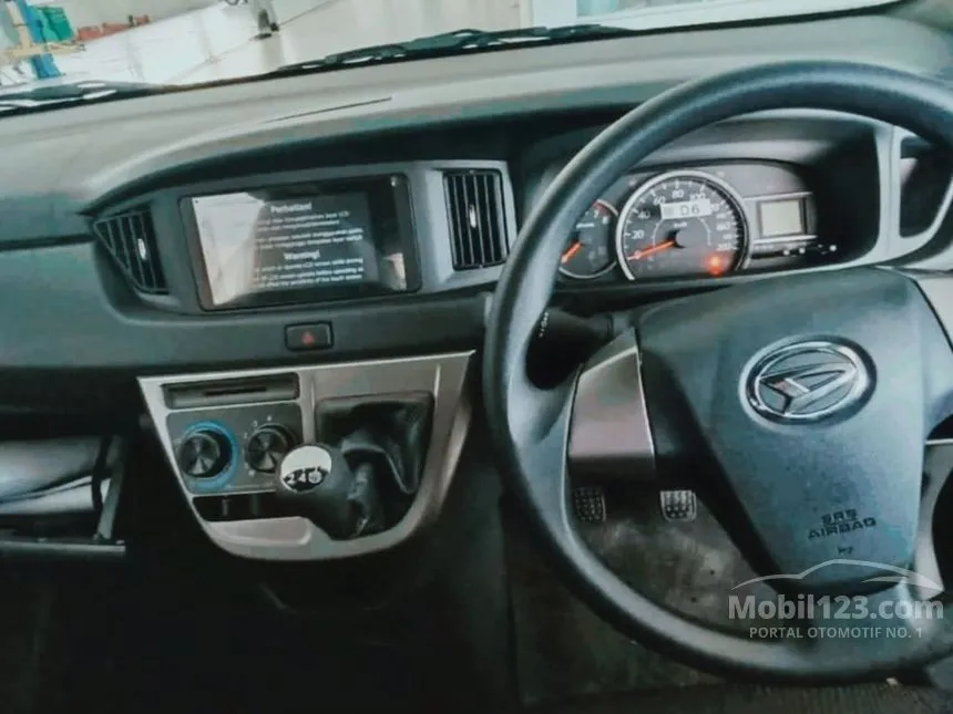 2024 Daihatsu Sigra R MPV