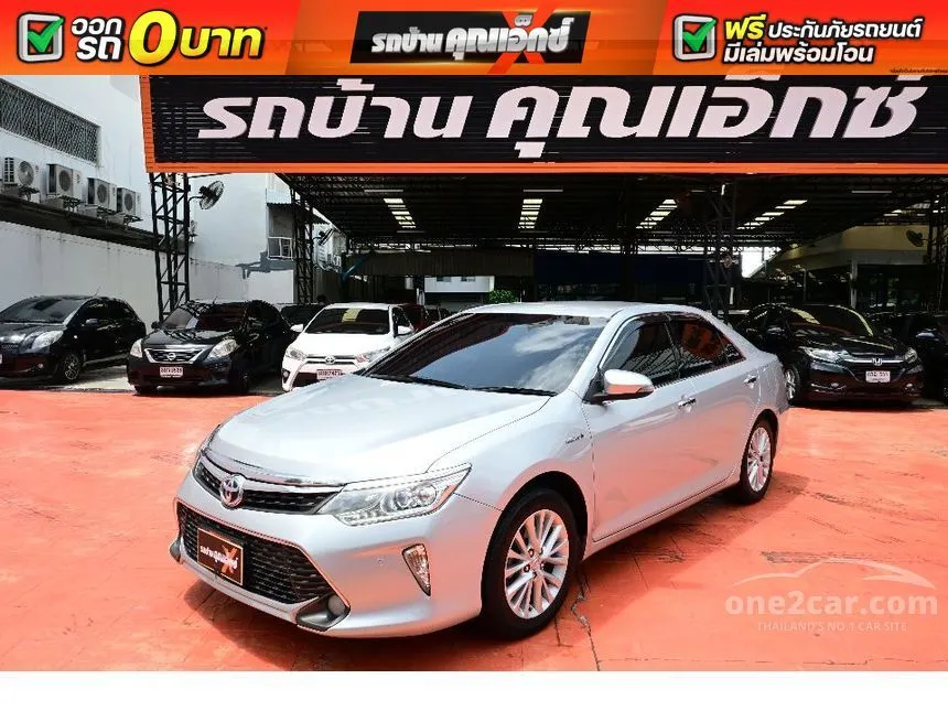2016 Toyota CAMRY Hybrid Sedan