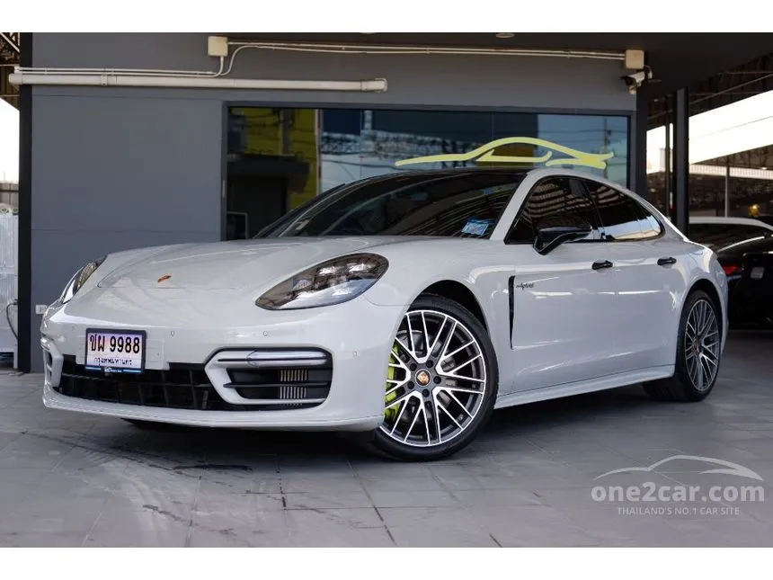 2022 Porsche PANAMERA 4 E-Hybrid Sedan