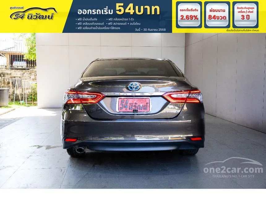 2019 Toyota CAMRY Hybrid Premium Sedan