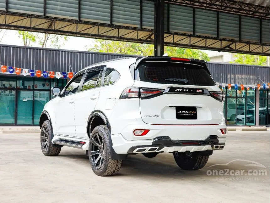 2023 Isuzu MU-X Phantom Collection Ultimate SUV