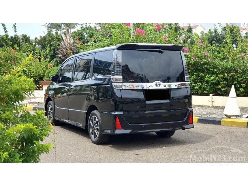 2019 Toyota Voxy Wagon