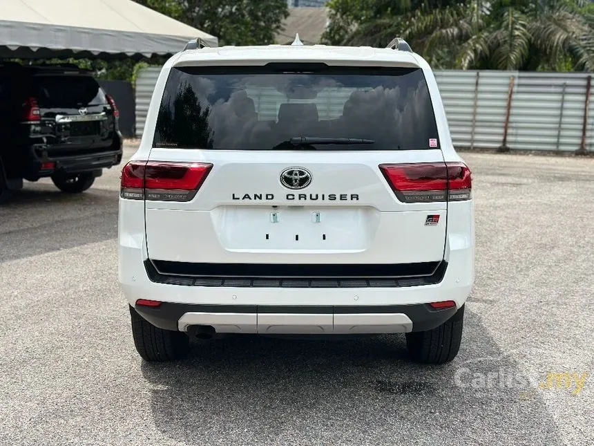 2022 Toyota Land Cruiser GR Sport SUV