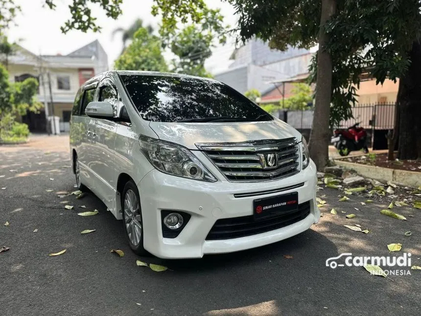 2013 Toyota Alphard SC MPV