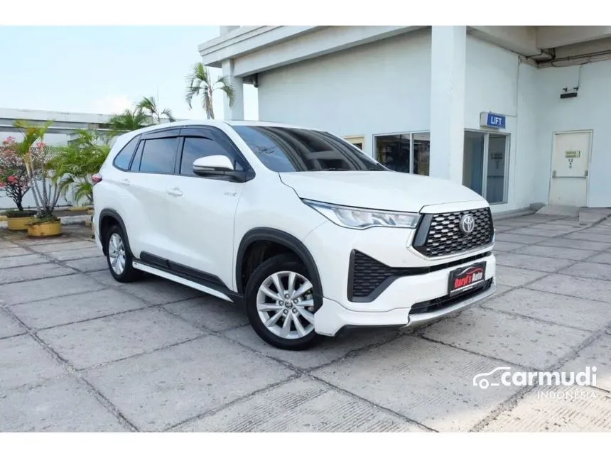 2023 Toyota Kijang Innova Zenix V HV Modellista Wagon