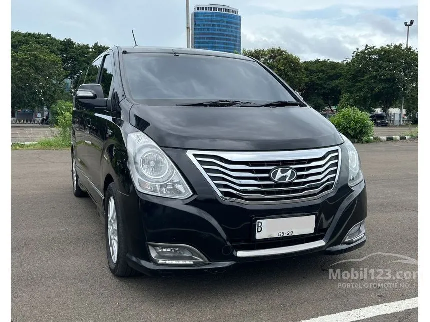 2015 Hyundai H-1 Royale Next Generation MPV