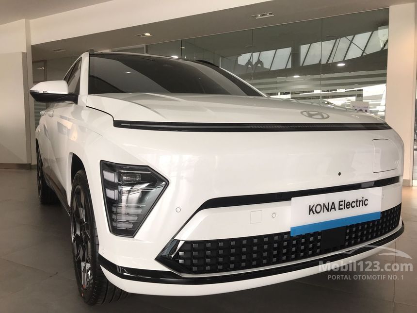 Jual Mobil Hyundai Kona 2024 Electric Long Range Signature di DKI ...
