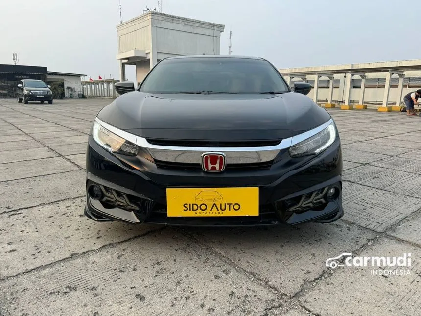 2018 Honda Civic ES Sedan