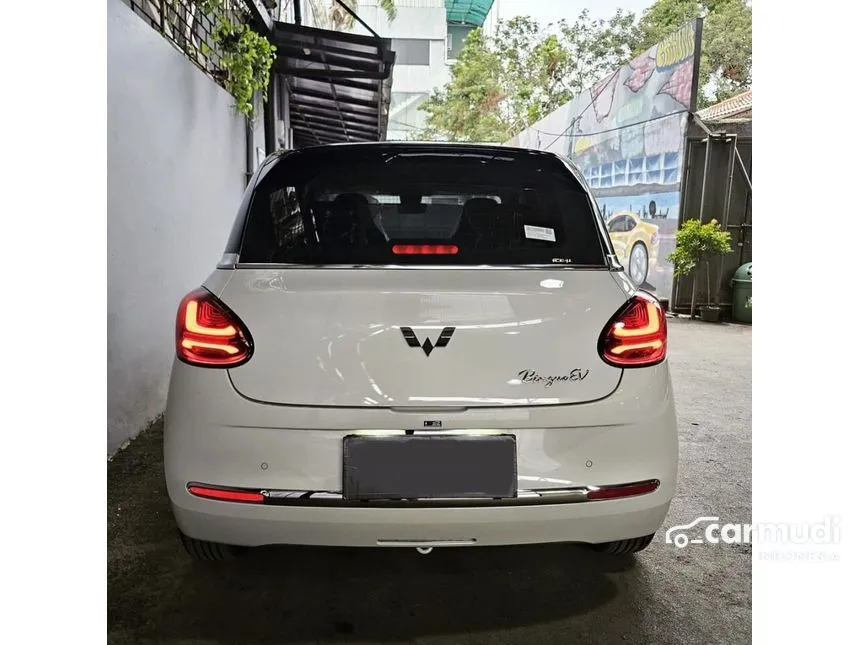 2024 Wuling Binguo EV Premium Range Hatchback