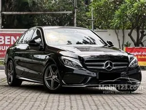 2018 Mercedes-Benz C300 2.0 AMG Line Sedan