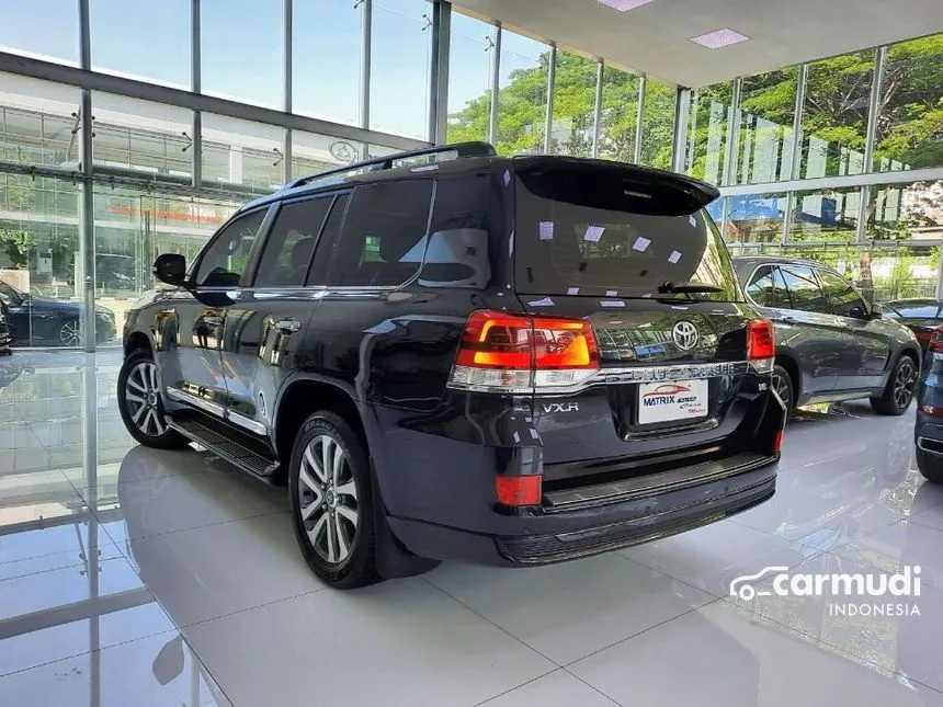 2020 Toyota Land Cruiser VX-R SUV