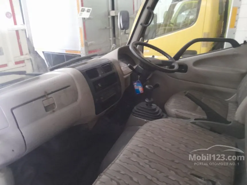 2019 Hino Dutro 110 LD Truck