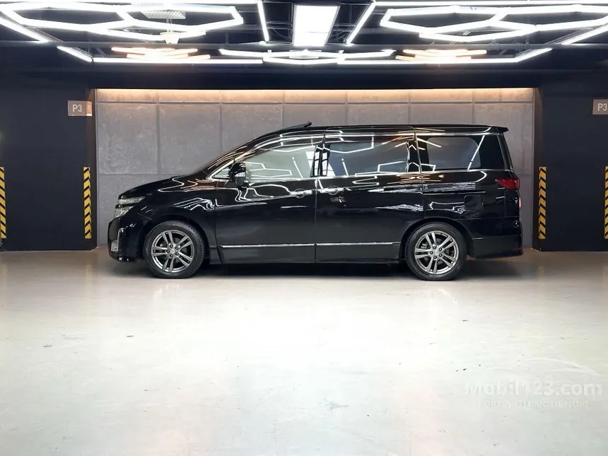 2011 Nissan Elgrand Highway Star MPV