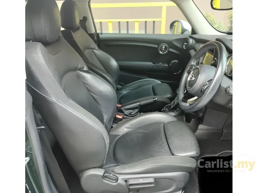 2016 MINI Cooper 3 Door Hatchback