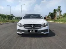 2016 Mercedes-Benz E300 2.0 Avantgarde Sedan