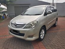 Toyota Kijang Innova G MT 2010 dp 15jt nego
