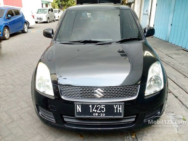 Suzuki Swift  Mobil  bekas dijual di Malang  Jawa timur 