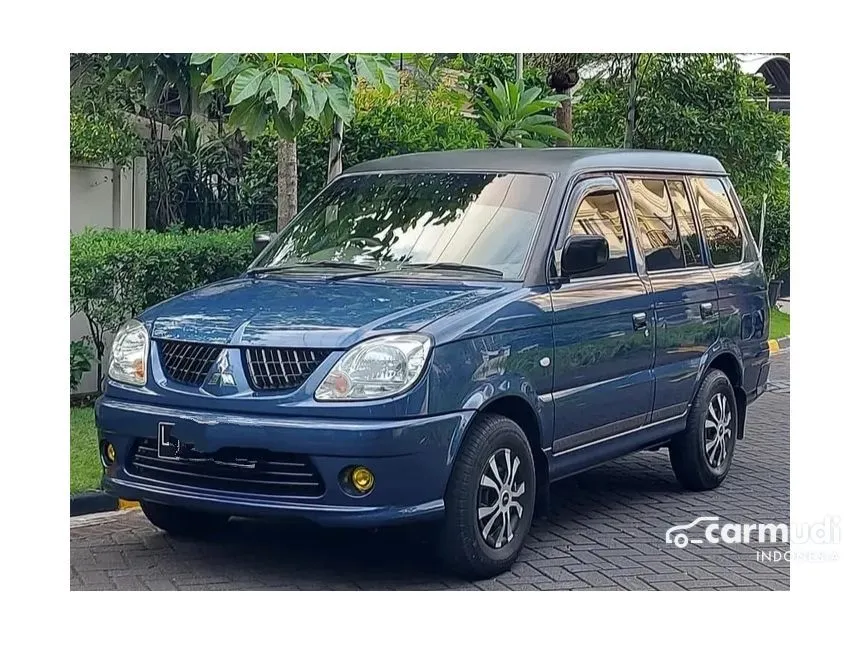 2005 Mitsubishi Kuda Deluxe MPV