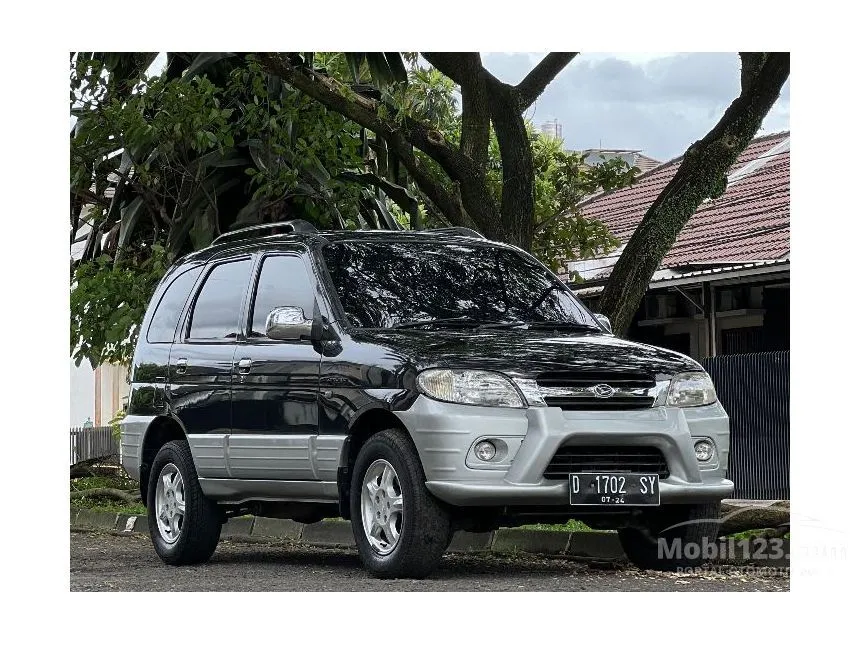 Jual Mobil Daihatsu Taruna 2004 CSX 1.5 di Jawa Barat Manual SUV Hitam Rp 79.000.000