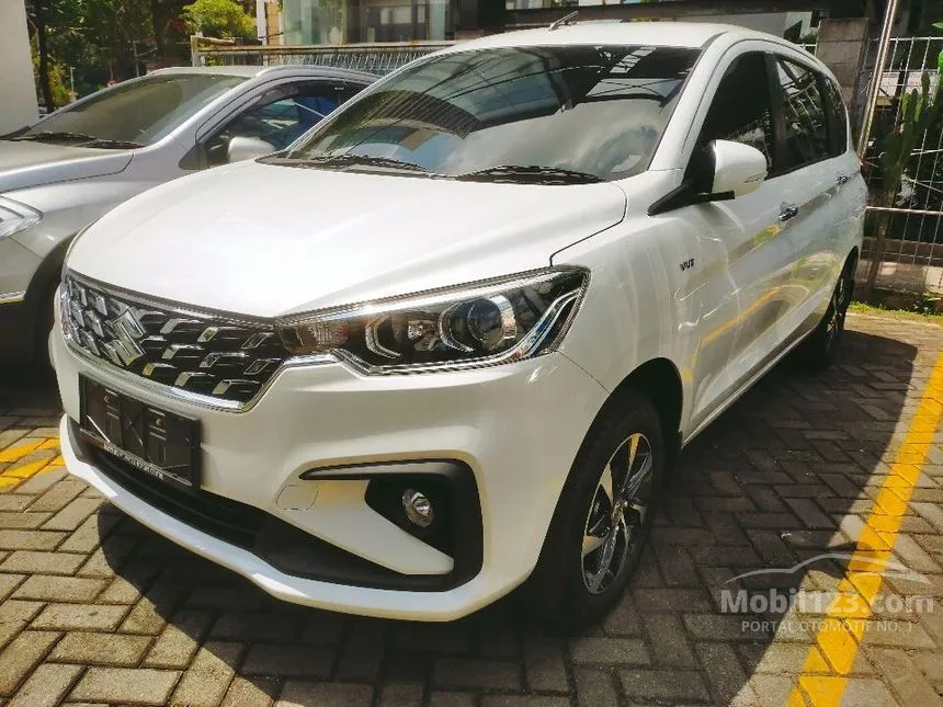 Jual Mobil Suzuki Ertiga 2023 GX Hybrid 1.5 di Jawa Timur Automatic MPV Putih Rp 210.000.000