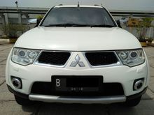 Mitsubhisi Pajero SPort Dakar 2.5 Tahun 2012 Putih Diesel MAtic