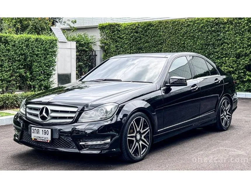 2014 Mercedes-Benz C180 AMG BlueEFFICIENCY Sedan