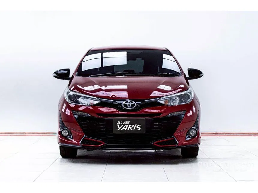 2019 Toyota YARIS G Hatchback