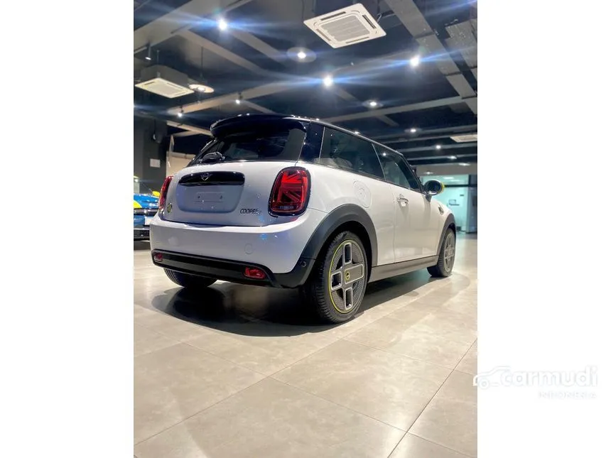 2024 MINI Cooper S Electric Level 3 Hatchback