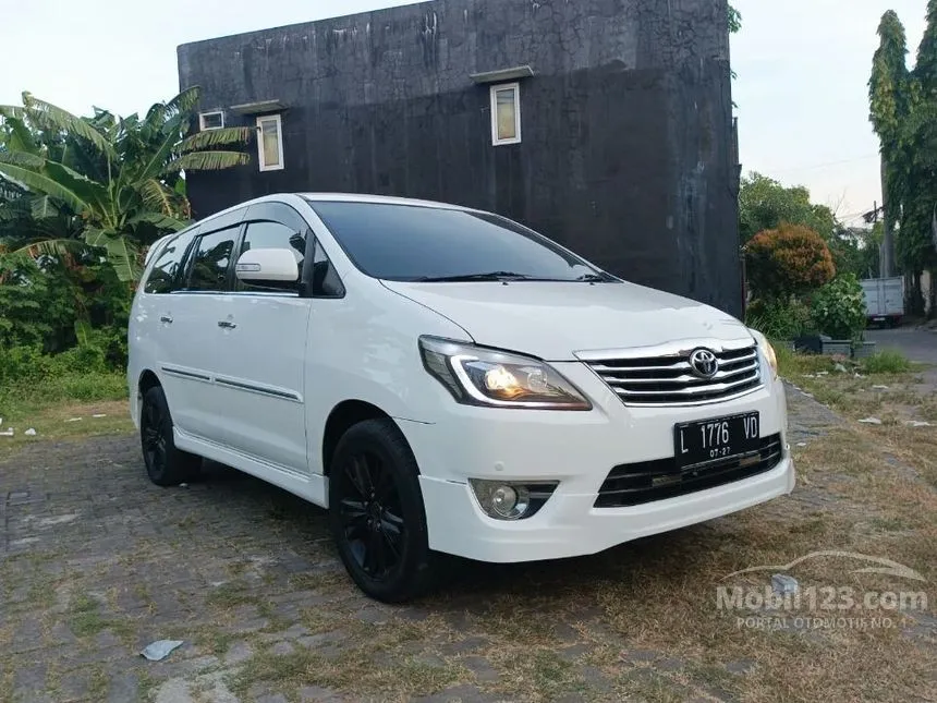 Jual Mobil Toyota Kijang Innova 2012 V Luxury 2.0 di Jawa Timur Manual MPV Putih Rp 162.000.000