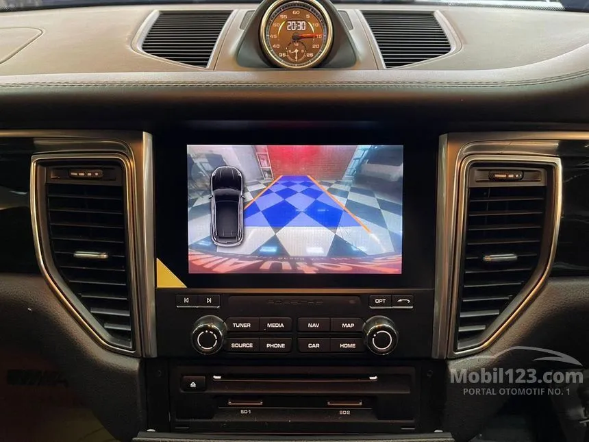 2018 Porsche Macan SUV
