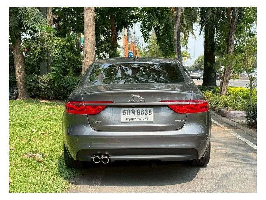 2017 Jaguar XF 25t R-Sport Sedan