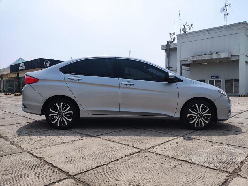  Jual Mobil Honda City 2018 E 1.5 di DKI Jakarta Automatic Sedan Abu-abu 