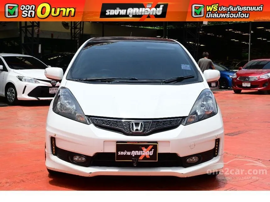 2013 Honda JAZZ SV Hatchback