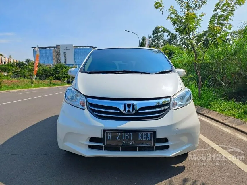 Jual Mobil Honda Freed 2013 S 1.5 di Jawa Barat Automatic MPV Putih Rp 149.000.000