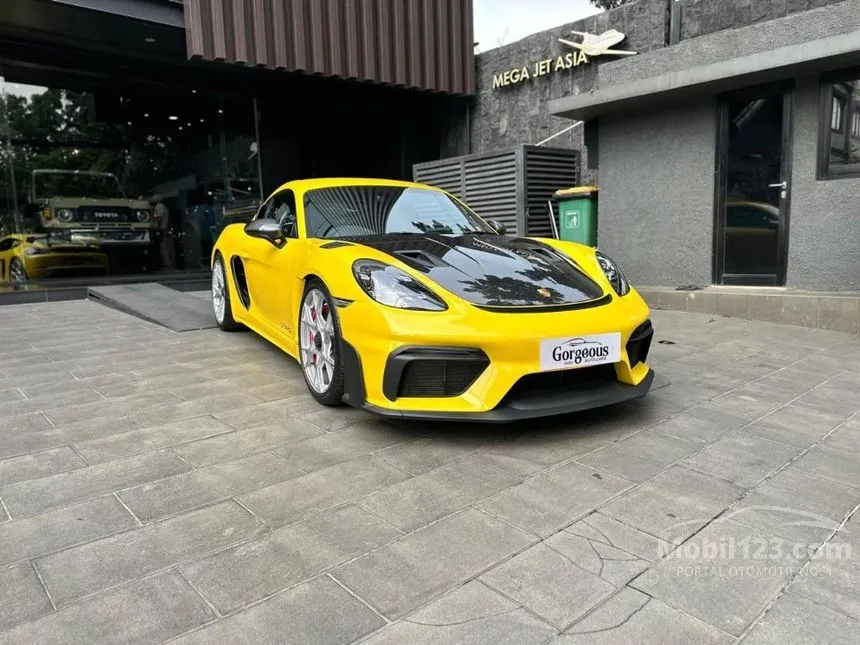 2024 Porsche 718 Cayman GT4 RS Coupe