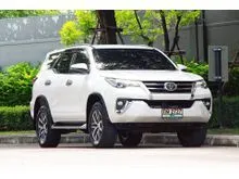 2019 Toyota FORTUNER 2.4 (ปี 15-25) V SUV