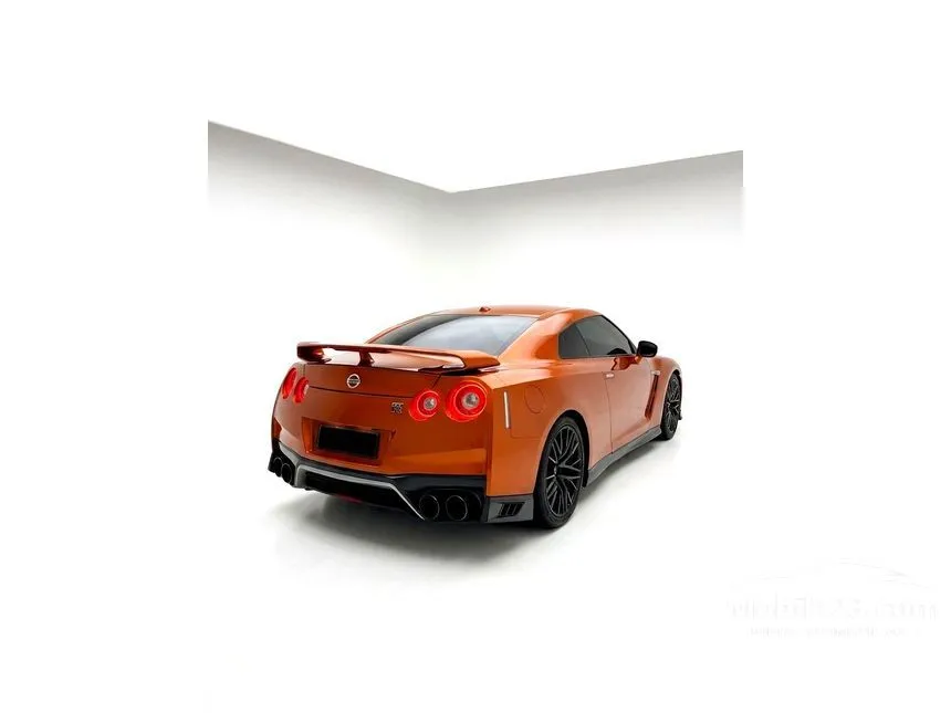 2022 Nissan GT-R Recaro Edition Coupe