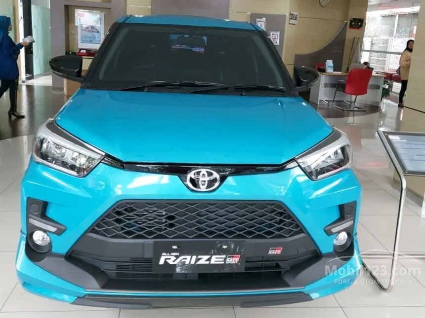 Jual Mobil Toyota Raize 2023 GR Sport 1.0 di Jawa Barat Automatic Wagon Biru Rp 225.800.000