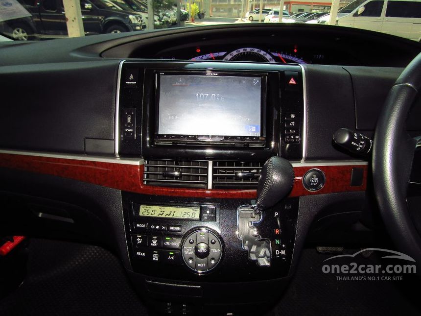 Toyota Estima 2015 Aeras 2.4 in กรุงเทพและปริมณฑล Automatic Wagon สีขาว ...