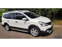 Di jual Nissan Grand Livina 1.5 X-Gear Putih dan Menarik