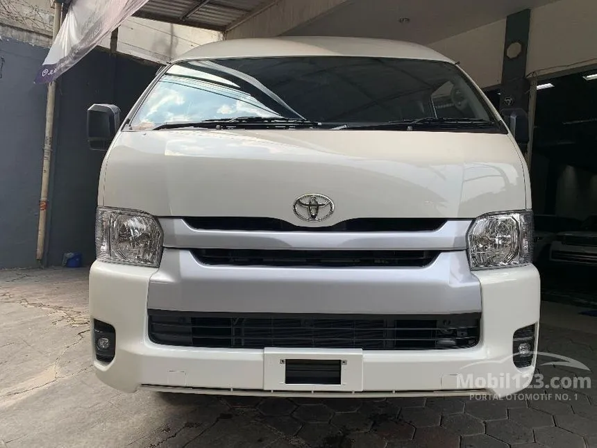 Jual Mobil Toyota Hiace 2024 Commuter 3.0 di DKI Jakarta Manual Van Wagon Putih Rp 695.000.000
